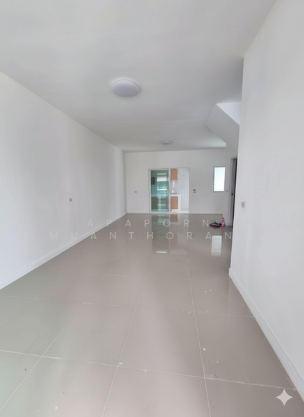 ขายบ้านทาวน์โฮม หมู่บ้านกัสโต้ พระราม 2 บรรยากาศเงียบสงบ เพื่อนบ้านน่ารักและปลอดภัยสูง 24 ชม., Bangkok, Tha Kham, Bang Khun Thian, Bangkok, 3 Bedrooms, 120 sqm, Townhouse For Sale, by Apaporn Muanthorani, 500209079 - DDproperty.com