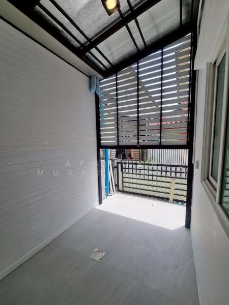 ขายบ้านทาวน์โฮม หมู่บ้านกัสโต้ พระราม 2 บรรยากาศเงียบสงบ เพื่อนบ้านน่ารักและปลอดภัยสูง 24 ชม., กรุงเทพ, ท่าข้าม, บางขุนเทียน, กรุงเทพ, 120 ตร.ม., ทาวน์เฮ้าส์ ขาย, โดย Apaporn Muanthorani, 500209079 - DDproperty.com