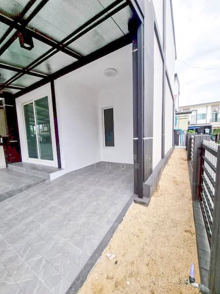 ✅ ขายด่วน ทาวน์โฮม หมู่บ้าน​กัสโต้ พระราม2 ต่อเติมแล้ว ห้องครัวสวยมาก ไม่แพง มีเงินทอน !!, กรุงเทพ, ท่าข้าม, บางขุนเทียน, กรุงเทพ, 120 ตร.ม., ทาวน์เฮ้าส์ ขาย, โดย Apaporn Muanthorani, 500209079 - DDproperty.com