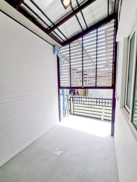 ✅ ขายด่วน ทาวน์โฮม หมู่บ้าน​กัสโต้ พระราม2 ต่อเติมแล้ว ห้องครัวสวยมาก ไม่แพง มีเงินทอน !!, Bangkok, Tha Kham, Bang Khun Thian, Bangkok, 3 Bedrooms, 120 sqm, Townhouse For Sale, by Apaporn Muanthorani, 500209079 - DDproperty.com