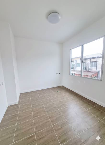 ✅ ขายด่วน ทาวน์โฮม หมู่บ้าน​กัสโต้ พระราม2 ต่อเติมแล้ว ห้องครัวสวยมาก ไม่แพง มีเงินทอน !!, Bangkok, Tha Kham, Bang Khun Thian, Bangkok, 3 Bedrooms, 120 sqm, Townhouse For Sale, by Apaporn Muanthorani, 500209079 - DDproperty.com