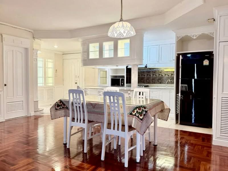 Las Colinas, Bangkok, Sukhumvit 21 Road, Khlongtoei Nua, Watthana, Bangkok, 2 Bedrooms, 100 sqm, Condo For Rent, by Phoom Imruangsri, 500209112 - DDproperty.com