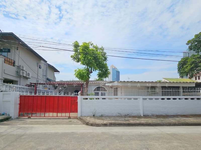 ซอยประชาราษฎร์บำเพ็ญ 10 ห้วยขวาง, Bangkok, ถนน ประชาราษฎร์บำเพ็ญ, Huai Khwang, Huai Khwang, Bangkok, 3 Bedrooms, 130 sqm, Single Detached House For Sale, by Punpapa Rassamee, 500209146 - DDproperty.com