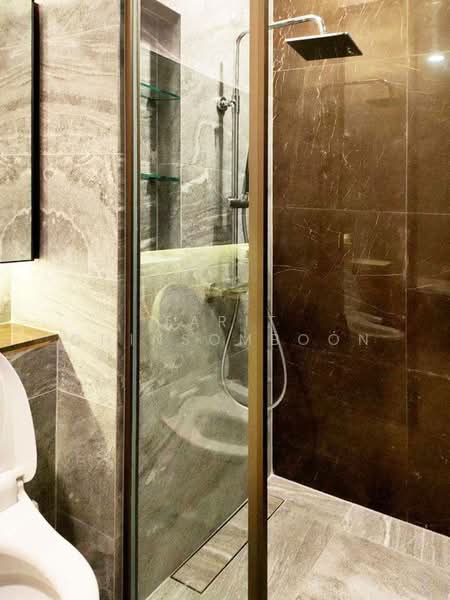 The Esse Sukhumvit 36, Bangkok, Soi Sukhumvit 36, Sukhumvit Road, Phra Kanong, Khlong Toei, Bangkok, 1 Bedroom, 43 sqm, Condo For Sale, by Tarit Chinsomboon, 500209157 - DDproperty.com