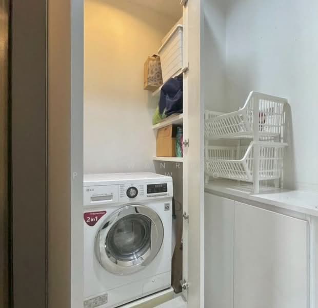 Rhythm Sukhumvit 42, Bangkok, Soi Sukhumvit 42, Sukhumvit Road, Phra Kanong, Khlong Toei, Bangkok, 1 Bedroom, 45 sqm, Condo For Rent, by Pawanrat Panchawanon, 500209182 - DDproperty.com