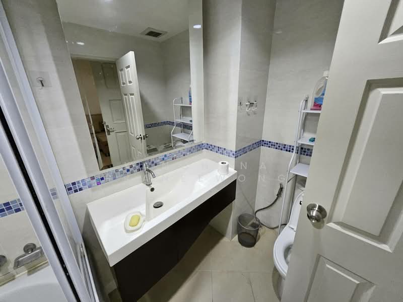 Life @ Sathorn 10, Bangkok, 48 Soi Sathorn 10, Sathorn Road, Silom, Bang Rak, Bangkok, 1 Bedroom, 42 sqm, Condo For Rent, by Kanchana Praneewong, 500209195 - DDproperty.com