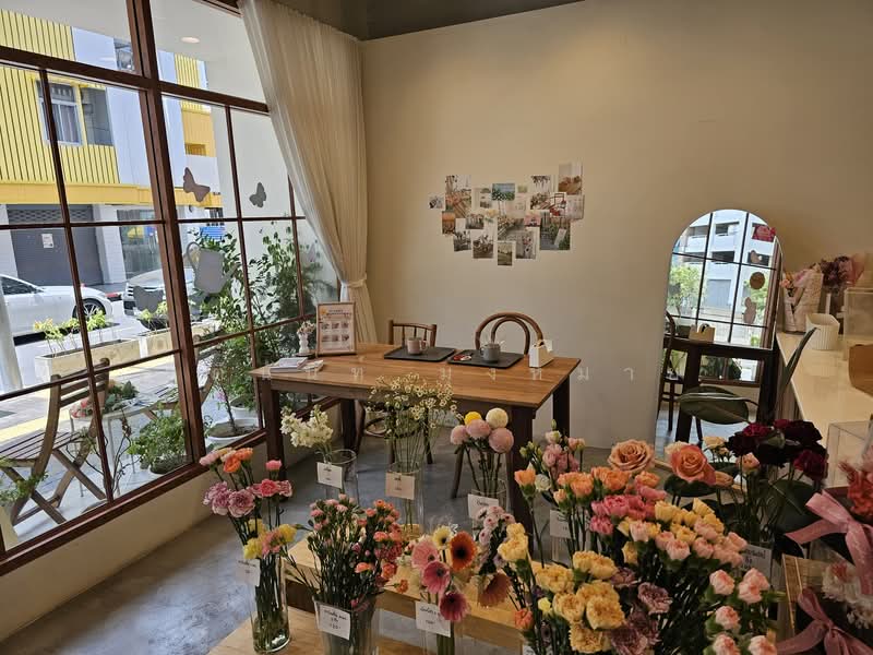 ้Space for Rent in Siam-Samyan 10 Minute Walk from MRT Ideal for Cafe Spa Studio, Bangkok, Wang Mai, Pathum Wan, Bangkok, , 110 sqm, Retail Space For Rent, by Chutinun Mungmai, 500209204 - DDproperty.com