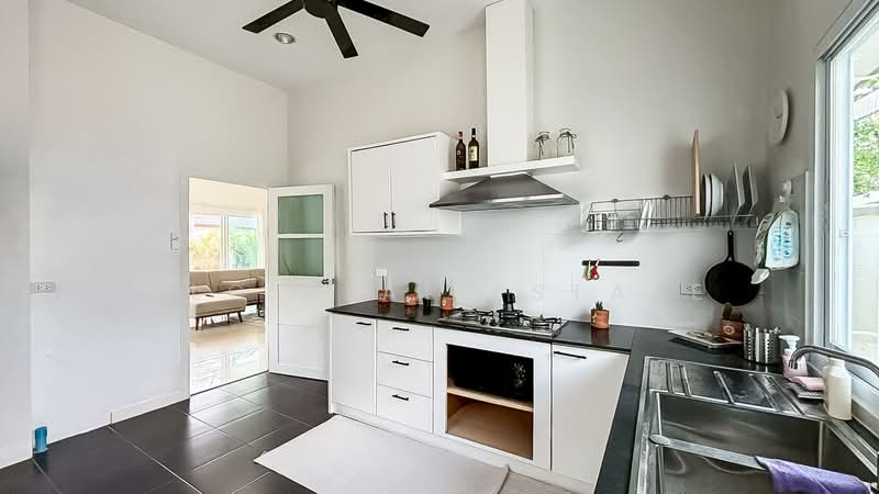 For Sale 3 Bedroom House in Siam Country Club East Pattaya, Chon Buri (Pattaya), Bang Lamung, Bang Lamung (Pattaya), Chon Buri (Pattaya), 3 Bedrooms, 320 sqm, Single Detached House For Sale, by PLC real estate, 500209252 - DDproperty.com