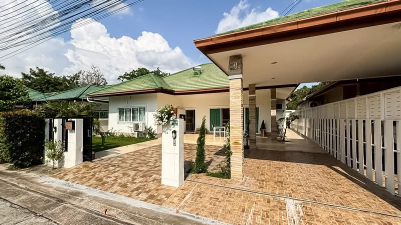 For Sale 3 Bedroom House in Siam Country Club East Pattaya, Chon Buri (Pattaya), Bang Lamung, Bang Lamung (Pattaya), Chon Buri (Pattaya), 3 Bedrooms, 320 sqm, Single Detached House For Sale, by PLC real estate, 500209252 - DDproperty.com