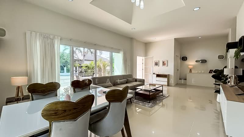 For Sale 3 Bedroom House in Siam Country Club East Pattaya, Chon Buri (Pattaya), Bang Lamung, Bang Lamung (Pattaya), Chon Buri (Pattaya), 3 Bedrooms, 320 sqm, Single Detached House For Sale, by PLC real estate, 500209252 - DDproperty.com