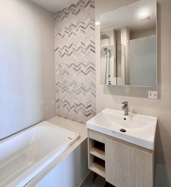 Oka Haus Sukhumvit 36, Bangkok, 3399 Rama 4 Road, Khong Tan, Khlong Toei, Bangkok, 1 Bedroom, 35 sqm, Condo For Rent, by Wathanyu Withanakul, 500209257 - DDproperty.com