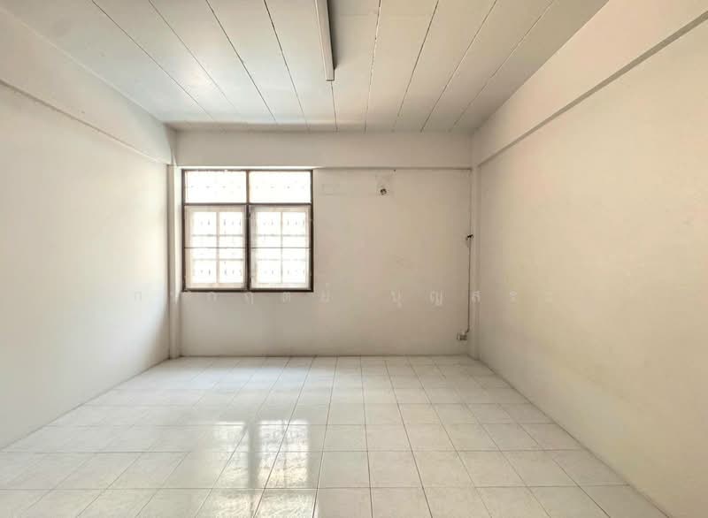 ตึกแถว 3 ชั้น มีชั้นลอย ซอยสุขุมวิท 93, Bangkok, สุขุมวิท 93, Bang Chak, Phra Khanong, Bangkok, 4 Bedrooms, 180 sqm, Townhouse For Sale, by กรกฤตย์ บุญสระ, 500209263 - DDproperty.com