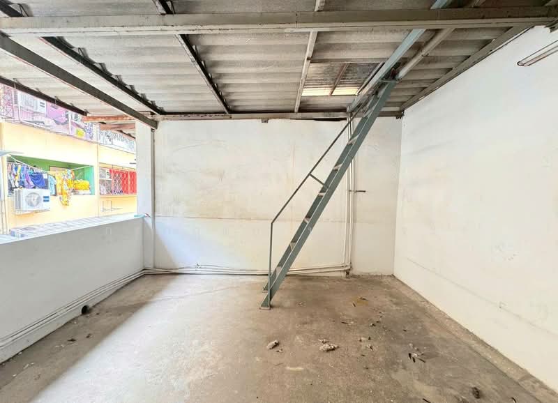 ตึกแถว 3 ชั้น มีชั้นลอย ซอยสุขุมวิท 93, Bangkok, สุขุมวิท 93, Bang Chak, Phra Khanong, Bangkok, 4 Bedrooms, 180 sqm, Townhouse For Sale, by กรกฤตย์ บุญสระ, 500209263 - DDproperty.com