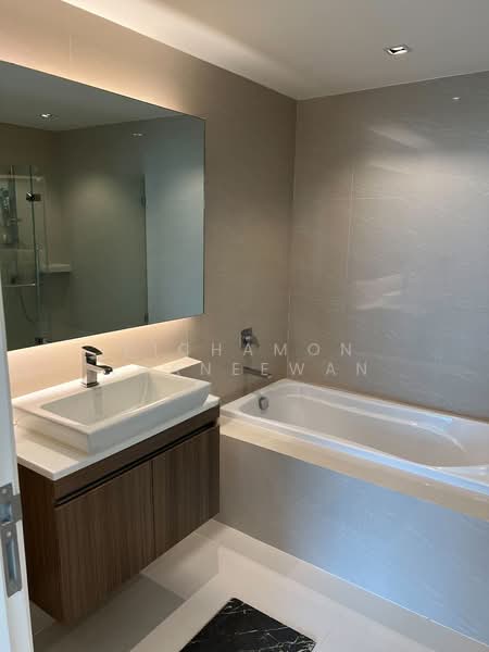 Vtara Sukhumvit 36, Bangkok, 118 Soi Saen Sabai, Phra Kanong, Khlong Toei, Bangkok, 2 Bedrooms, 58 sqm, Condo For Sale, by Pichamon Thaneewan, 500209279 - DDproperty.com