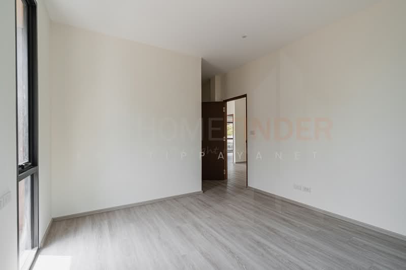 House in Phra Khanong, Bangkok, Khlong Tan Nua, Watthana, Bangkok, 4 Bedrooms, 401 sqm, Single Detached House For Sale, by Kay Tippayanet, 500209333 - DDproperty.com