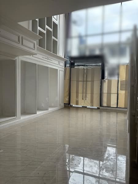 For Rent: Floor to Ceiling Duplex Space in Thonglor 4 minutes from BTS, กรุงเทพ, คลองเตยเหนือ, วัฒนา, กรุงเทพ, 182 ตร.ม., พื้นที่ขายของ ให้เช่า, โดย ชุตินันท์ มุ่งหมาย, 500209336 - DDproperty.com