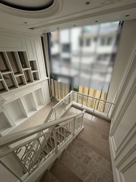 For Rent: Floor to Ceiling Duplex Space in Thonglor 4 minutes from BTS, กรุงเทพ, คลองเตยเหนือ, วัฒนา, กรุงเทพ, 182 ตร.ม., พื้นที่ขายของ ให้เช่า, โดย ชุตินันท์ มุ่งหมาย, 500209336 - DDproperty.com