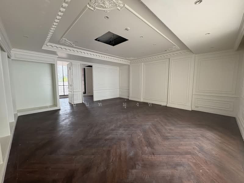 For Rent: Floor to Ceiling Duplex Space in Thonglor 4 minutes from BTS, กรุงเทพ, คลองเตยเหนือ, วัฒนา, กรุงเทพ, 182 ตร.ม., พื้นที่ขายของ ให้เช่า, โดย ชุตินันท์ มุ่งหมาย, 500209336 - DDproperty.com
