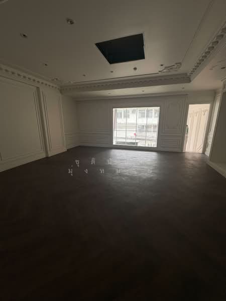 For Rent: Floor to Ceiling Duplex Space in Thonglor 4 minutes from BTS, Bangkok, Khlongtoei Nua, Watthana, Bangkok, , 182 sqm, Retail Space For Rent, by Chutinun Mungmai, 500209336 - DDproperty.com