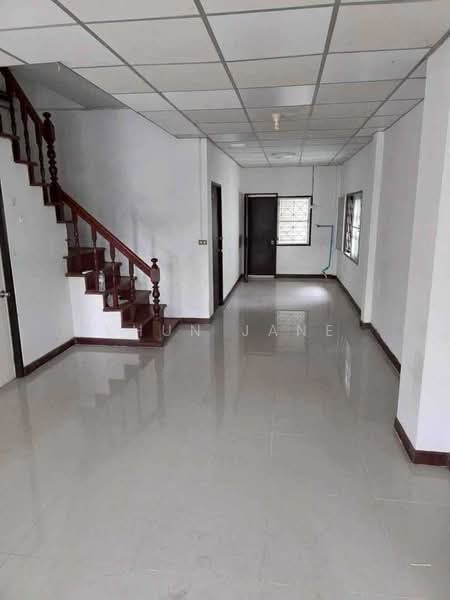 ให้เช่า - ทาวน์เฮ้าส์ ให้เช่า อยู่ใกล้ บีทีเอสปุณณวิถี (SPSJP231), กรุงเทพ