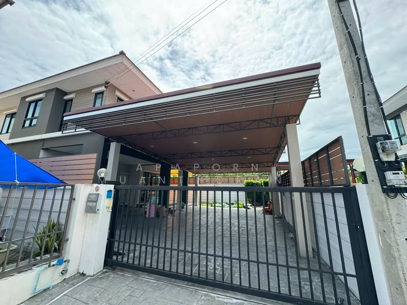 🏠ขายบ้านเดี่ยว หมู่บ้าน มัณฑิตาดีไลท์ นครปฐม ราคาถูกที่สุดในหมู่บ้านคุ้มมาก ✨🎉, Nakhon Pathom, Phrong Ma Dua, Muang Nakhon Pathom, Nakhon Pathom, 3 Bedrooms, 278 sqm, Single Detached House For Sale, by Apaporn Muanthorani, 500209374 - DDproperty.com