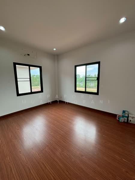 ขายบ้านเดี่ยว หมู่บ้าน มัณฑิตาดีไลท์ นครปฐม, Nakhon Pathom, Phrong Ma Dua, Muang Nakhon Pathom, Nakhon Pathom, 3 Bedrooms, 278 sqm, Single Detached House For Sale, by Apaporn Muanthorani, 500209374 - DDproperty.com