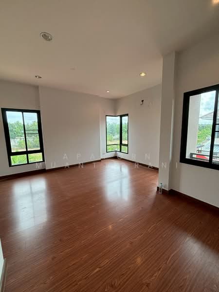 ขายบ้านเดี่ยว หมู่บ้าน มัณฑิตาดีไลท์ นครปฐม, Nakhon Pathom, Phrong Ma Dua, Muang Nakhon Pathom, Nakhon Pathom, 3 Bedrooms, 278 sqm, Single Detached House For Sale, by Apaporn Muanthorani, 500209374 - DDproperty.com