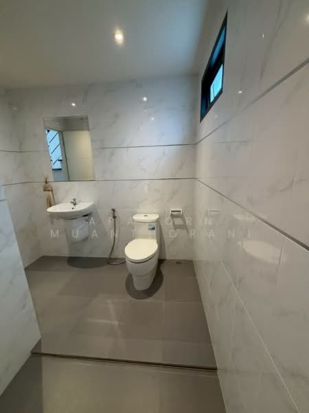 ขาย - 🏠ขายบ้านเดี่ยว หมู่บ้าน มัณฑิตาดีไลท์ นครปฐม ราคาถูกที่สุดในหมู่บ้านคุ้มมาก ✨🎉, นครปฐม