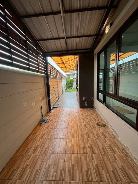 ขายบ้านเดี่ยว หมู่บ้าน มัณฑิตาดีไลท์ นครปฐม, Nakhon Pathom, Phrong Ma Dua, Muang Nakhon Pathom, Nakhon Pathom, 3 Bedrooms, 278 sqm, Single Detached House For Sale, by Apaporn Muanthorani, 500209374 - DDproperty.com