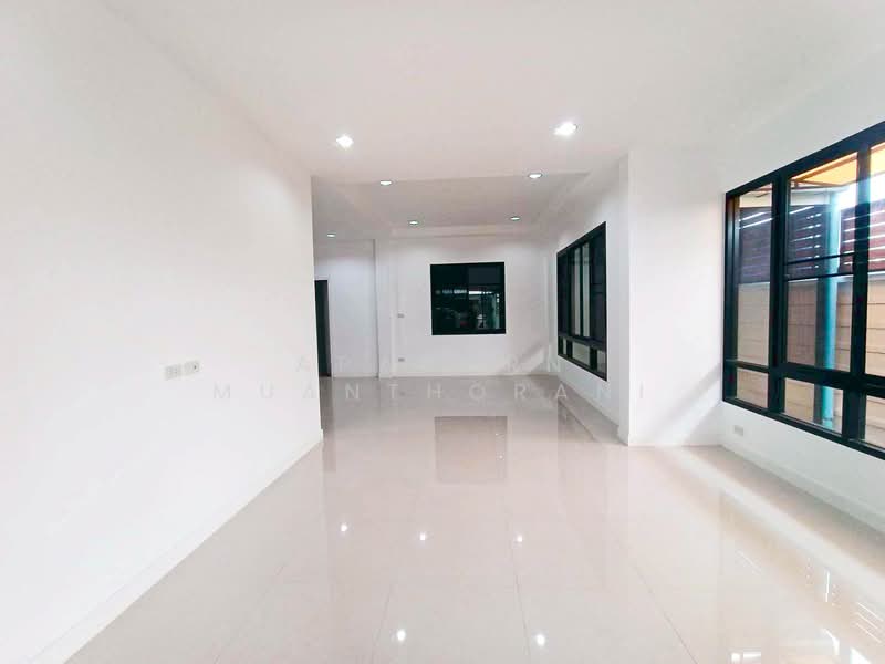 🏠ขายบ้านเดี่ยว หมู่บ้าน มัณฑิตาดีไลท์ นครปฐม ราคาถูกที่สุดในหมู่บ้านคุ้มมาก ✨🎉, Nakhon Pathom, Phrong Ma Dua, Muang Nakhon Pathom, Nakhon Pathom, 3 Bedrooms, 278 sqm, Single Detached House For Sale, by Apaporn Muanthorani, 500209374 - DDproperty.com