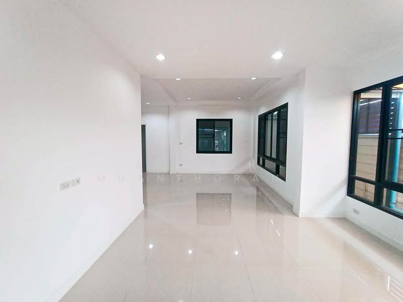 ขาย - 🏠ขายบ้านเดี่ยว หมู่บ้าน มัณฑิตาดีไลท์ นครปฐม ราคาถูกที่สุดในหมู่บ้านคุ้มมาก ✨🎉, นครปฐม