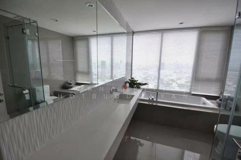 Rhythm Sukhumvit 42, Bangkok, Soi Sukhumvit 42, Sukhumvit Road, Phra Kanong, Khlong Toei, Bangkok, 2 Bedrooms, 80 sqm, Condo For Sale, by Tanakrit Chotbuddkayan, 500209394 - DDproperty.com