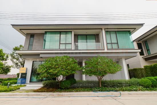 AVIAN Srinakarin-Krungthepkreetha : เอเวียน ศรีนครินทร์-กรุงเทพกรีฑา, กรุงเทพ