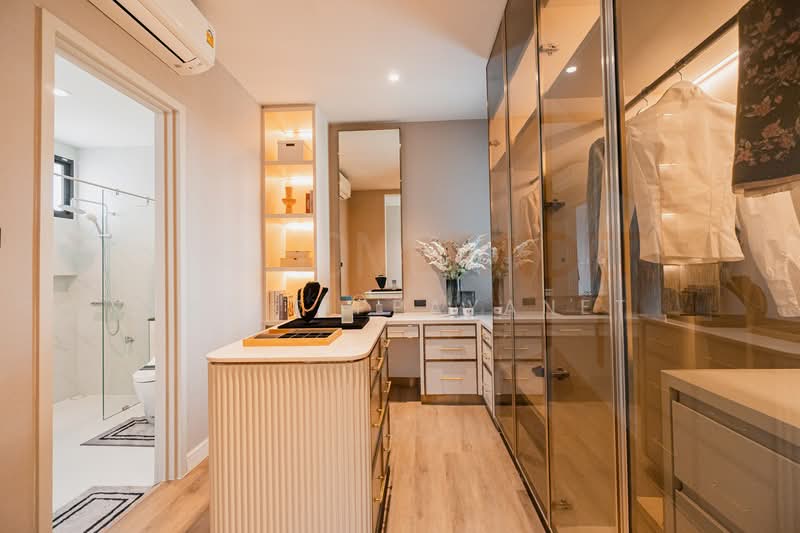 AVIAN Srinakarin-Krungthepkreetha, Bangkok, Srinagarindra - Rom Klao Rd, Saphan Sung, Saphan Sung, Bangkok, 4 Bedrooms, 296 sqm, Townhouse For Sale, by Kay Tippayanet, 500209410 - DDproperty.com