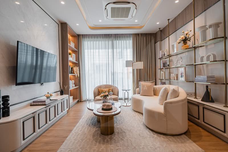 AVIAN Srinakarin-Krungthepkreetha, Bangkok, Srinagarindra - Rom Klao Rd, Saphan Sung, Saphan Sung, Bangkok, 4 Bedrooms, 296 sqm, Townhouse For Sale, by Kay Tippayanet, 500209410 - DDproperty.com