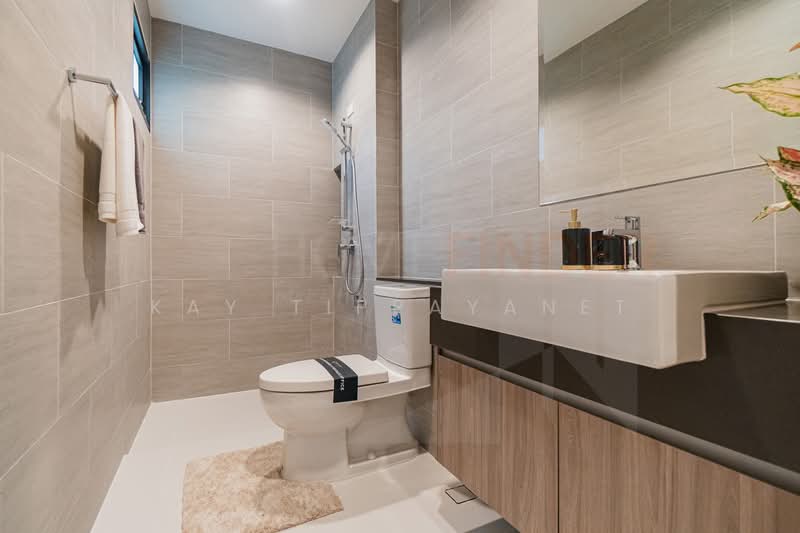 AVIAN Srinakarin-Krungthepkreetha, Bangkok, Srinagarindra - Rom Klao Rd, Saphan Sung, Saphan Sung, Bangkok, 4 Bedrooms, 296 sqm, Townhouse For Sale, by Kay Tippayanet, 500209410 - DDproperty.com