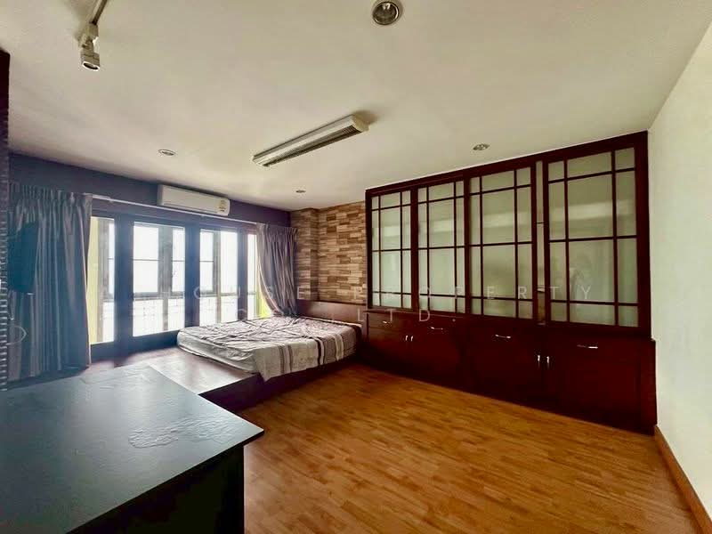 Eastern Tower, Chon Buri (Pattaya), Soi Thetsaban 2, Si Racha, Si Racha, Chon Buri (Pattaya), 2 Bedrooms, 110 sqm, Condo For Sale, by A House Property Co.,Ltd., 500209414 - DDproperty.com