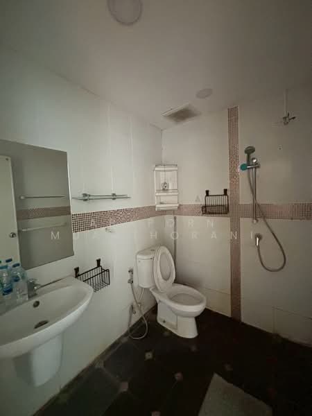 ขายบ้านทาว์นโฮม หมู่บ้านไลโอ นอฟ วงแหวน - ปิ่นเกล้า (พระนอน), Nonthaburi, Bang Mae Nang, Bang Yai, Nonthaburi, 3 Bedrooms, 102 sqm, Townhouse For Sale, by Apaporn Muanthorani, 500209420 - DDproperty.com