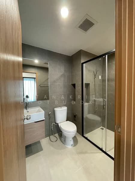 The LIVIN Ramkhamhaeng, Bangkok, Ramkhamhaeng Road, Hua Mak, Bang Kapi, Bangkok, 1 Bedroom, 32 sqm, Condo For Rent, by Tanakrit Chotbuddkayan, 500209437 - DDproperty.com