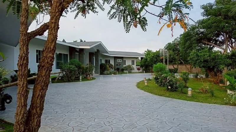 พูลวิลล่าหรู 2 ไร่กว่า (2-1-59) ใกล้เมืองเชียงใหม่, Chiang Mai, Nam Phare, Hang Dong, Chiang Mai, 6 Bedrooms, 1,000 sqm, Villa For Sale, by ทิพย์, 500209452 - DDproperty.com