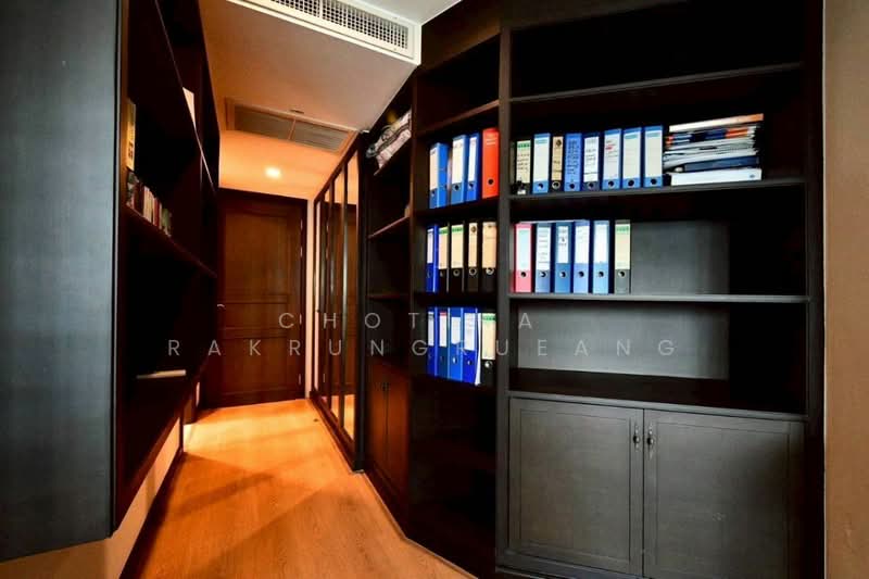 Sathorn Gardens, Bangkok, 39 South Sathorn Road, Thung Maha Mek, Sathon, Bangkok, 3 Bedrooms, 230 sqm, Condo For Rent, by Chotika Rakrungrueang, 500209463 - DDproperty.com