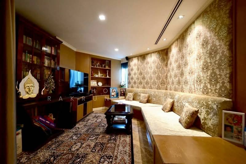 Sathorn Gardens : สาธร การ์เด้นส์, กรุงเทพ, 39 ถนนสาธรใต้, ทุ่งมหาเมฆ, สาทร, กรุงเทพ, 230 ตร.ม., คอนโด ขาย, โดย Chotika Rakrungrueang, 500209465 - DDproperty.com