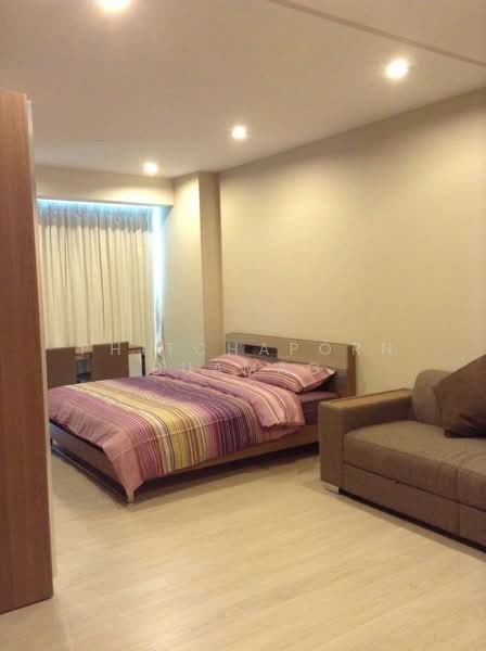 The Room Sukhumvit 21, Bangkok, Asok Montri Rd, Khlongtoei Nua, Watthana, Bangkok, Studio, 37 sqm, Condo For Rent, by Phitchaporn Buamag, 500209513 - DDproperty.com