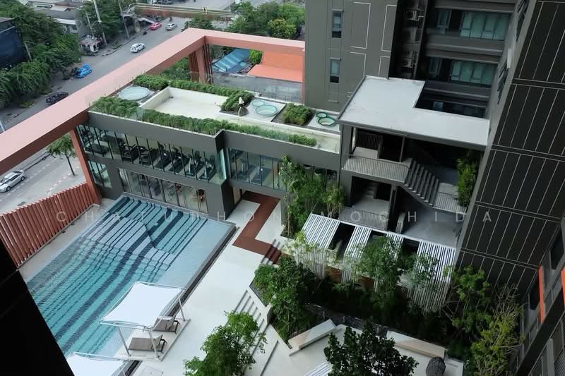 C Ekkamai, Bangkok, 888 Soi Sukhumvit 63, Sukhumvit Road, Khlong Tan Nua, Watthana, Bangkok, 1 Bedroom, 30 sqm, Condo For Sale, by Chatuphon Mochida, 500209546 - DDproperty.com