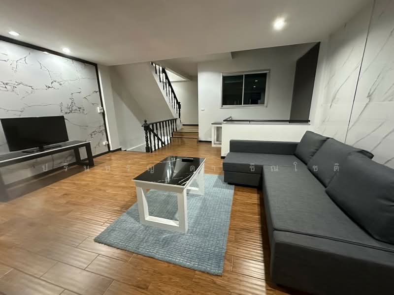 Townhouse สุขุมวิท - ทองหล่อ, กรุงเทพ, พระโขนง, คลองเตย, กรุงเทพ, 200 ตร.ม., ทาวน์เฮ้าส์ ให้เช่า, โดย ปรินทร์ญาดา ชิณโชติ, 500209547 - DDproperty.com