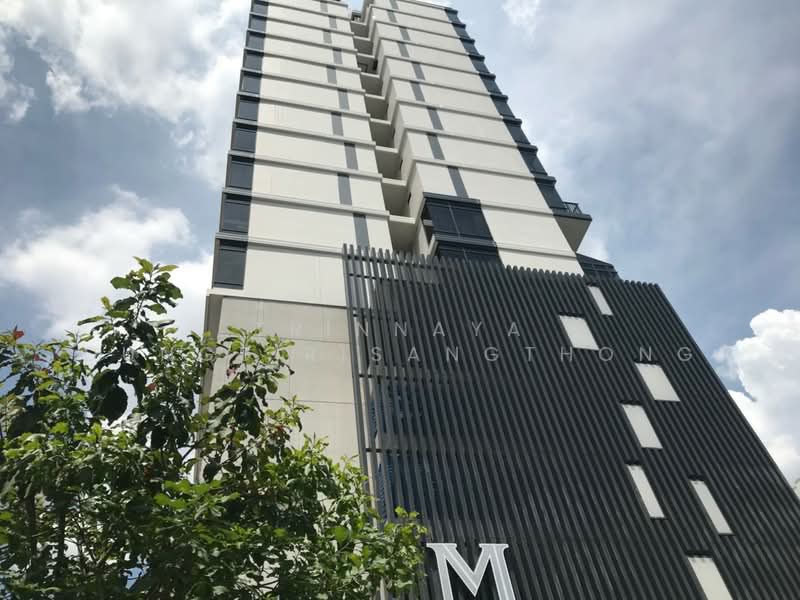 M Thonglor 10, Bangkok, 9 Soi Ekkamai 12, Ekkamai Road, Khlong Tan Nua, Watthana, Bangkok, 1 Bedroom, 32 sqm, Condo For Sale, by Trinnaya Dungsirisangthong, 500209576 - DDproperty.com