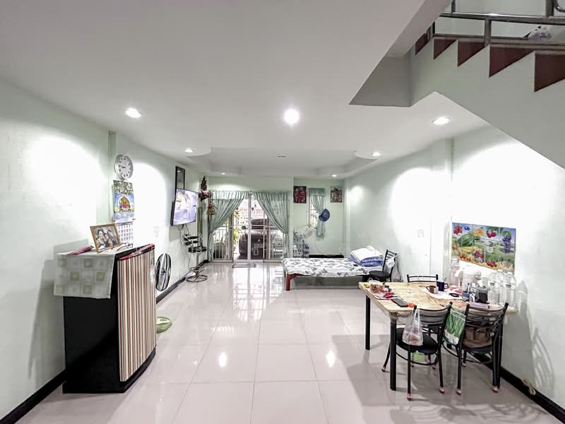 ขาย - ทาวน์เฮ้าส์ 2 ชั้น เยื้อง โรงเรียน วัฒนาวิทยาคม ปากช่อง นครราชสีมา, นครราชสีมา