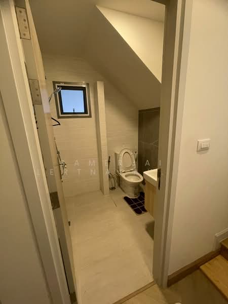 Perfect Place Rama 9-Krungthep Kreetha, Bangkok, Srinakarin - Rom Klao Road, Khlong Song Ton Nun, Lat Krabang, Bangkok, 3 Bedrooms, 190 sqm, Single Detached House For Rent, by Samerjai Lertnapakriengkai, 500209655 - DDproperty.com