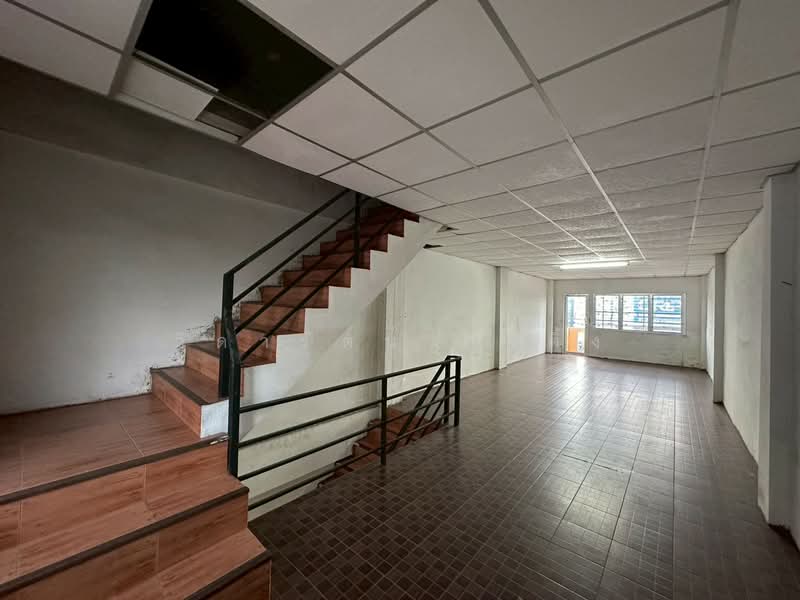 อาคารพาณิชย์ ติดถนน ราชพฤกษ์ มหาสวัสดิ์ บางกรวย, Nonthaburi, Bang Khanun, Bang Kruai, Nonthaburi, , 220 sqm, Shophouse For Sale, by วิดารัตน์ กาติ้ง, 500209656 - DDproperty.com