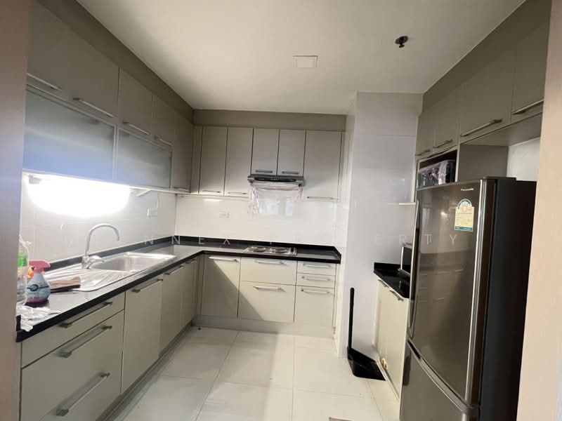 Baan Suanpetch, Bangkok, 18 Soi Sukhumvit 39, Khlong Tan Nua, Watthana, Bangkok, 2 Bedrooms, 130 sqm, Condo For Rent, by Connex Property, 500209660 - DDproperty.com